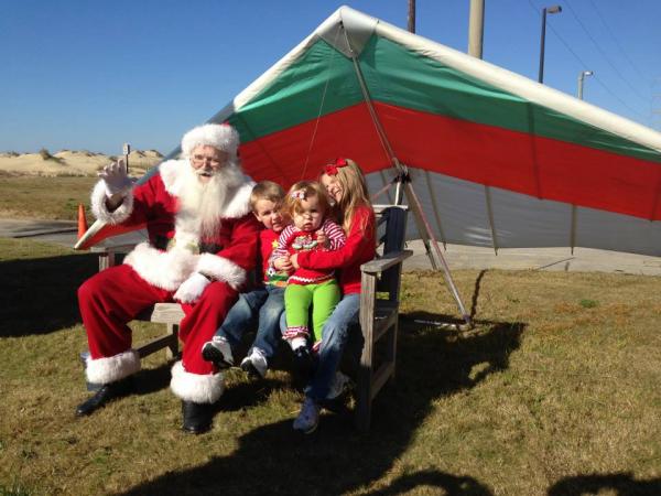 Kitty Hawk Kites Hangin' with Santa