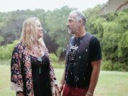 Lucky 12 Tavern, Birddog