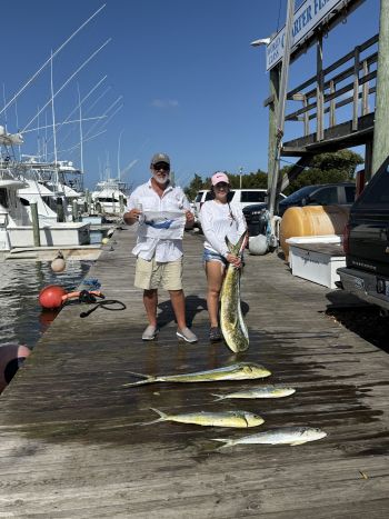 Pirate's Cove Marina, Hooked on the Breeze
