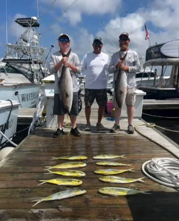 Risky Business Shrimping & Crabbing Charters, Coming in HOT