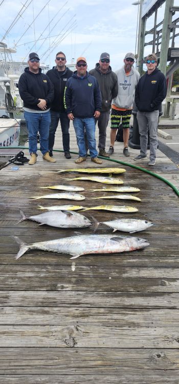 Pirate's Cove Marina, Midweek Fishin’!