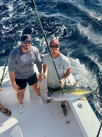 Pirate's Cove Marina, Fish Tales