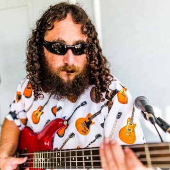 Ocracoke Oyster Company, Barefoot Wade
