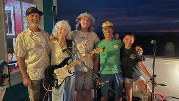 Rodanthe Pier, Live Music on the Deck
