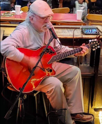 Jolly Roger Restaurant, Live Music: Some Guy Named Joel