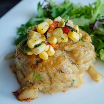 Mike Dianna's Grill Room, Crabcake