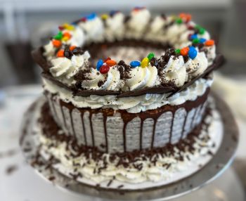 Big Buck's Ice Cream, Ice Cream Cakes