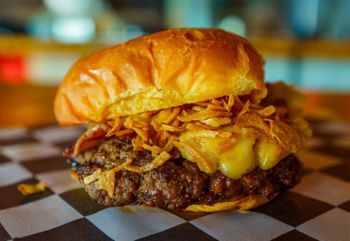 Jack Brown's Beer & Burger Joint, Jill Munroe