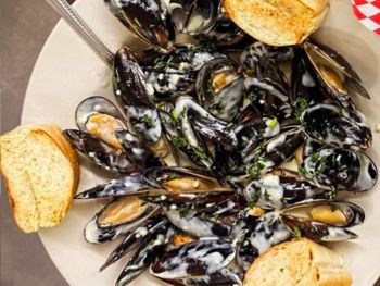 Oceanas Bistro, Pei Mussels