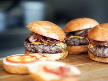 Jerniman's Campground & Restaurant, Bacon Cheeseburger