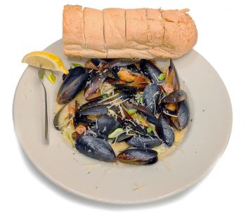 Dirty Dick's Crab House, Sauteed Mussels