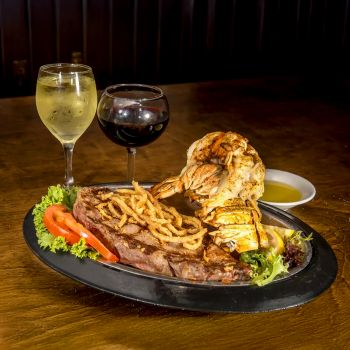 Jolly Roger Restaurant, Surf & Turf