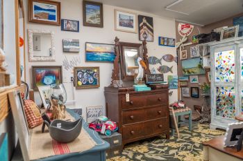 Absolutely Outer Banks, Furniture