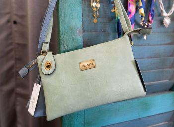 Bloom Boutique, Handbags, Backpacks & Beach Bags