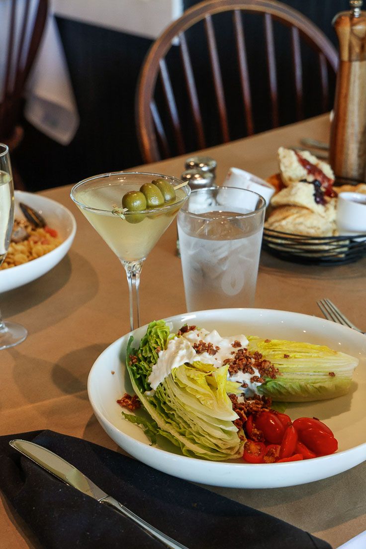 Gallery Mike Dianna's Grill Room Outer Banks, NC