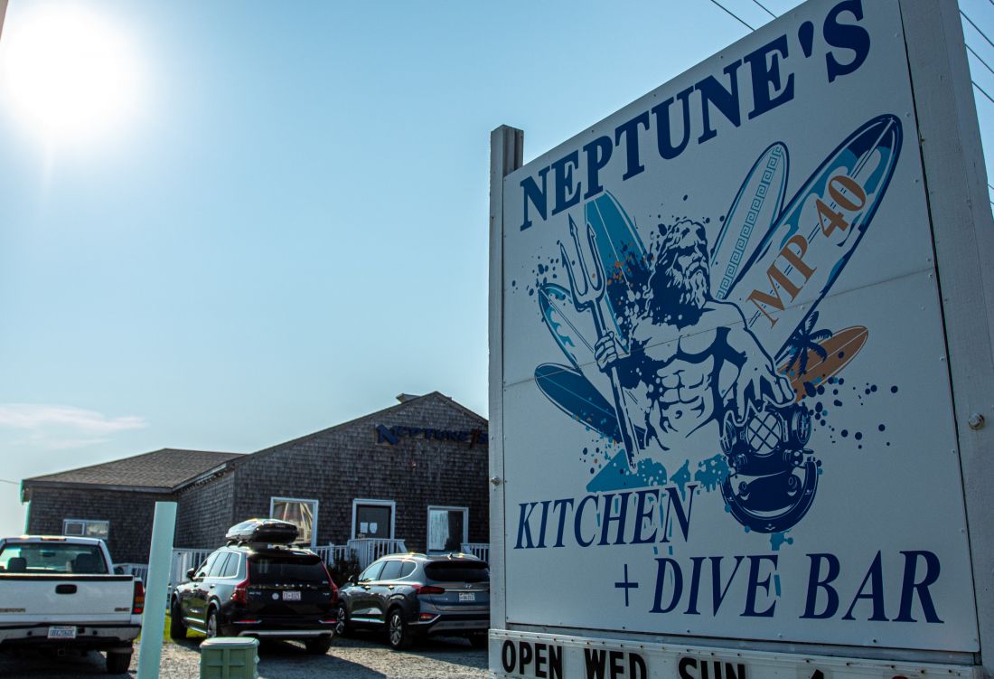 Neptune's Kitchen & Dive Bar Outer Banks