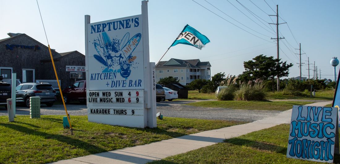 Neptune's Kitchen & Dive Bar Outer Banks