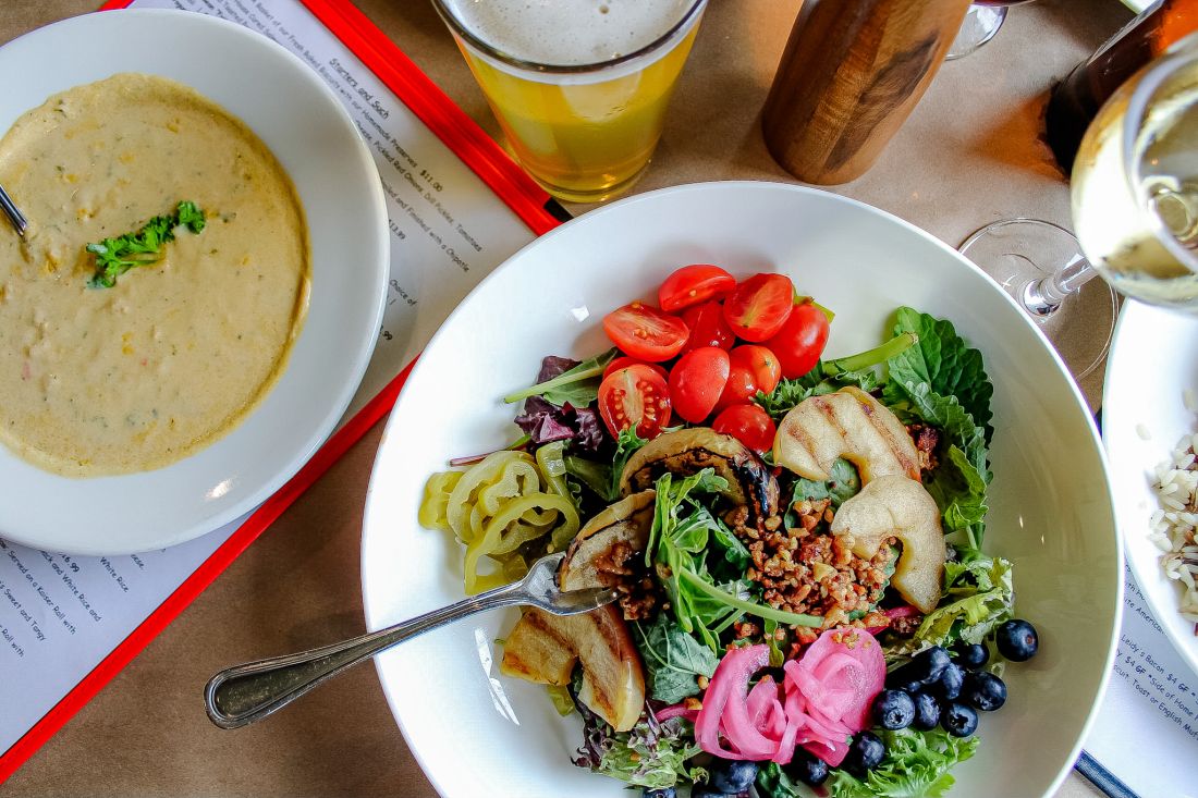 Gallery Mike Dianna's Grill Room Outer Banks, NC