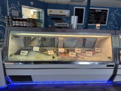 Surf's Up Seafood Market photo