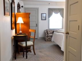 Thomas Ellis room at First Colony Inn