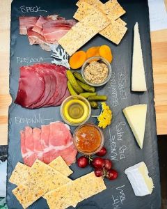 TRiO Restaurant &amp; Market photo