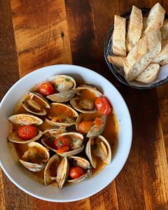 TRiO Restaurant &amp; Market photo