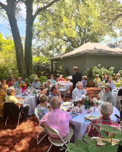 Elizabethan Gardens photo