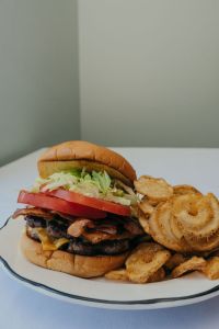 Vicki B's Restaurant &amp; Market photo