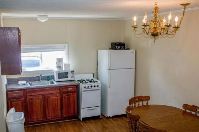 Colonial Inn Motel photo