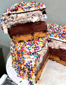 Big Buck&#039;s Ice Cream photo