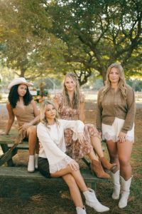 Foxy Flamingo Boutique photo