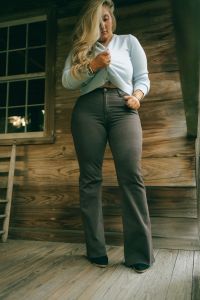 Foxy Flamingo Boutique photo