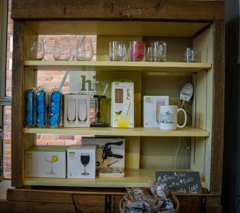 Old Tom&#039;s Beer, Wine &amp; Provisions photo