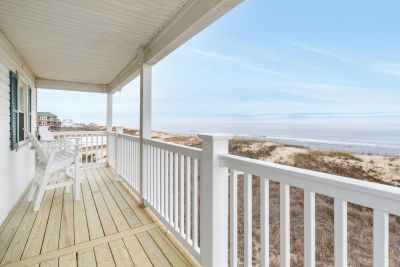 Outer Banks Hotels &amp; Vacation Rentals photo