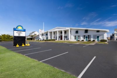 Outer Banks Hotels &amp; Vacation Rentals photo