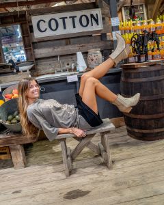 Foxy Flamingo Boutique photo
