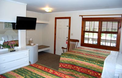 The Dare Haven Motel on the Outer Banks photo