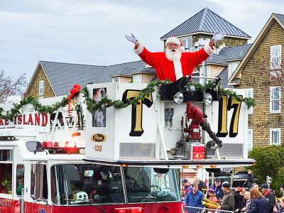 Manteo Christmas Parade