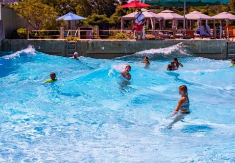 H2OBX Waterpark, CAT-5 Bay Wave Pool